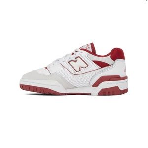 Woman’s new balance red 550’s